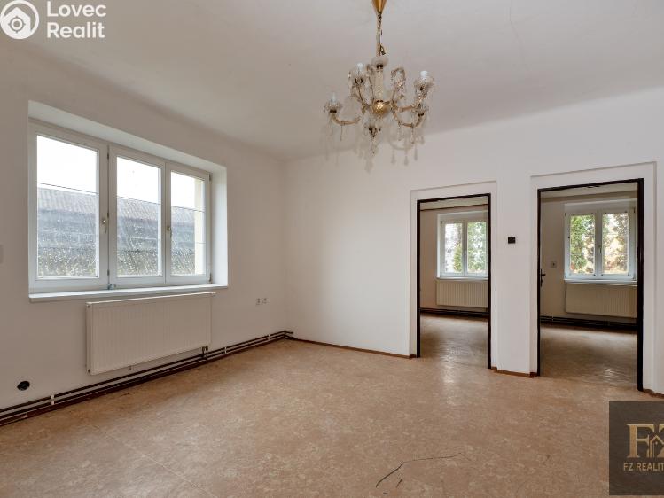 Продажа многоквартирного дома Želeč č. 29