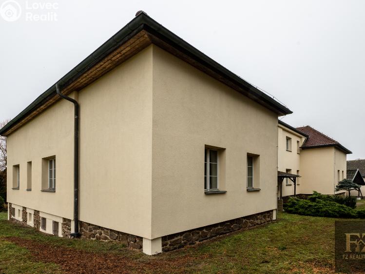 Продаж багатоквартирного будинку Želeč č. 9