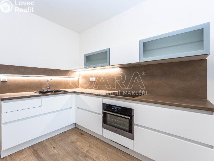 Pronájem bytu 1+KK Chýně, Premonstrátů 910 č. 7