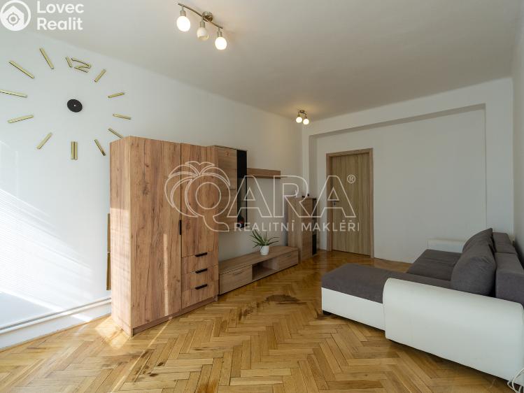 Prodej bytu 3+1 Brandýs nad Labem-Stará Boleslav, Komenského nám. 1414/2 č. 17