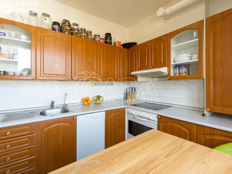 Prodej bytu 3+1 Brandýs nad Labem-Stará Boleslav, Komenského nám. 1414/2 č. 1