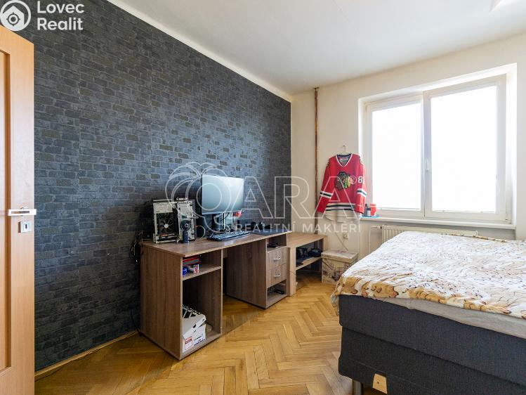 Prodej bytu 3+1 Brandýs nad Labem-Stará Boleslav, Komenského nám. 1414/2 č. 9