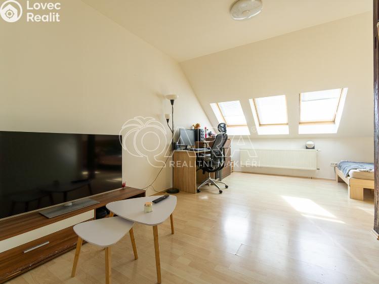 Prodej bytu 3+1 Brandýs nad Labem-Stará Boleslav, Komenského nám. 1414/2 č. 12