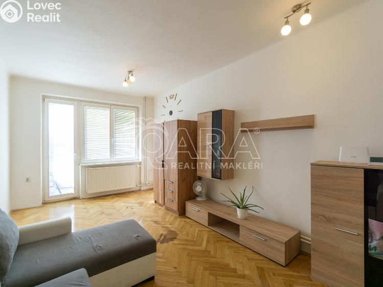 Prodej bytu 3+1 Brandýs nad Labem-Stará Boleslav, Komenského nám. 1414/2 č. 14