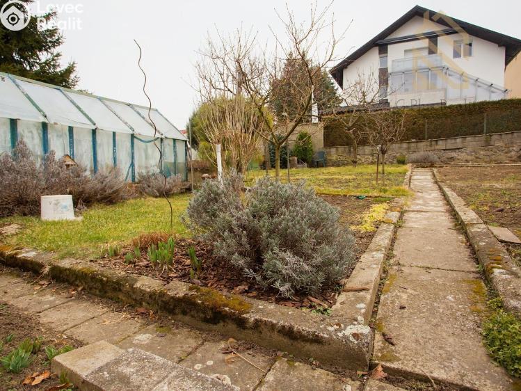 Sale family house Bílina, Síbova 189/7 č. 8