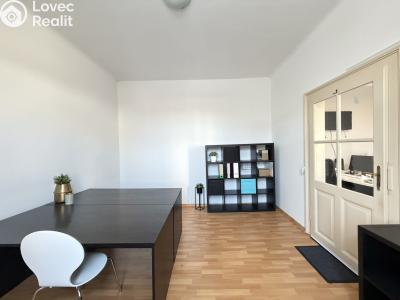 Rent office space Pardubice, třída Míru 71 č. 6