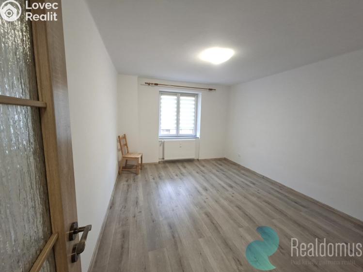 Pronájem bytu 2+1 České Budějovice, Kněžskodvorská č. 5