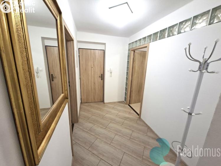 Pronájem bytu 2+1 České Budějovice, Kněžskodvorská č. 10