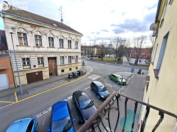 Pronájem bytu 2+1 České Budějovice, Kněžskodvorská č. 11