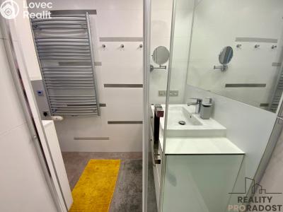 Rent apartment 3+1 Praha, Zárubova č. 4