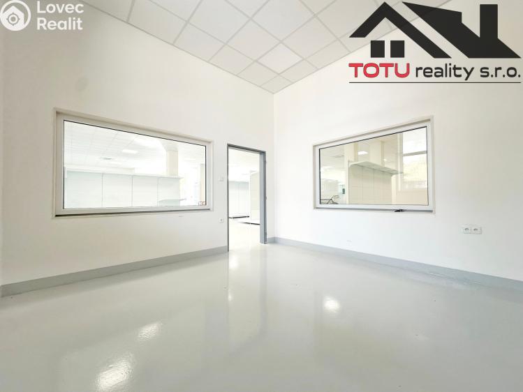 Rent commercial space Jaroměř, Jezbinská č. 8