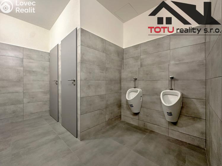 Rent commercial space Jaroměř, Jezbinská č. 11