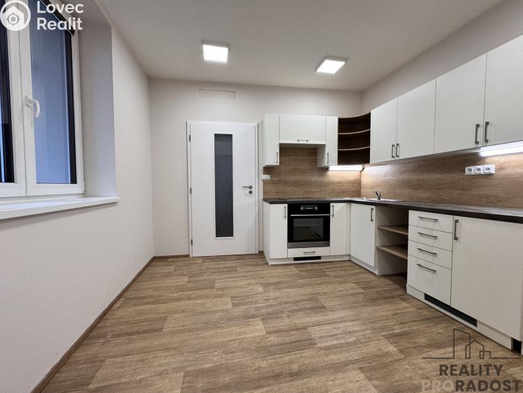 Rent apartment 2+KK Hodonín, Národní třída 301/26 č. 2