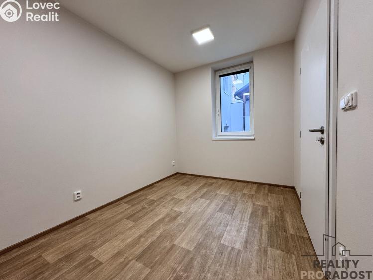 Rent apartment 2+KK Hodonín, Národní třída 301/26 č. 4