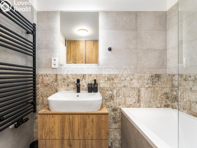 Pronájem bytu 3+KK Praha, Werichova 1145/33 č. 12