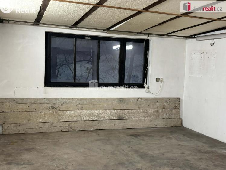 Pronájem garáže Luhačovice, V Drahách č. 26