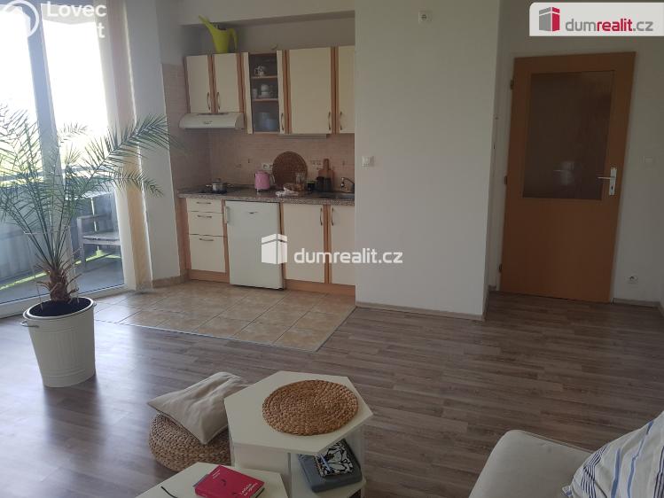 Pronájem bytu 2+KK Praha 18, Chotěšovská č. 1