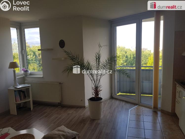 Pronájem bytu 2+KK Praha 18, Chotěšovská č. 4