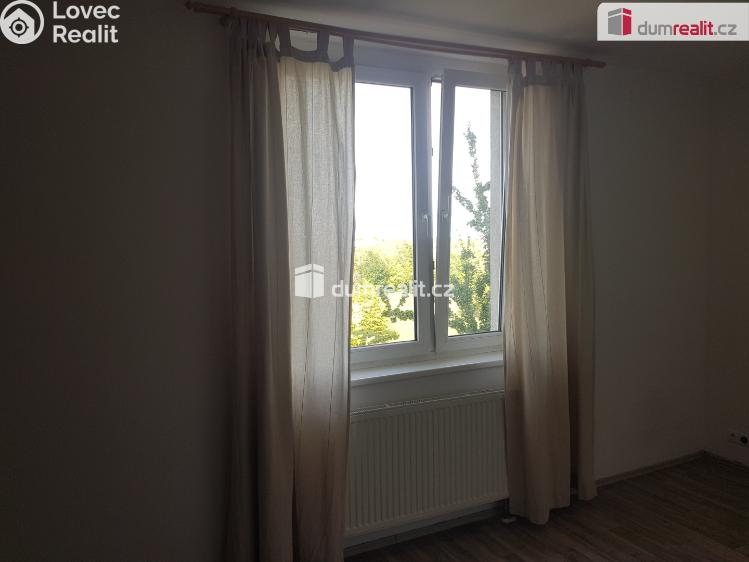 Pronájem bytu 2+KK Praha 18, Chotěšovská č. 8