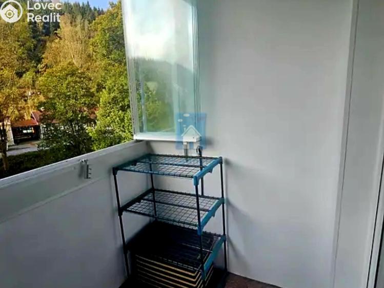 Pronájem bytu 3+1 Kraslice, Pod nádražím č. 16