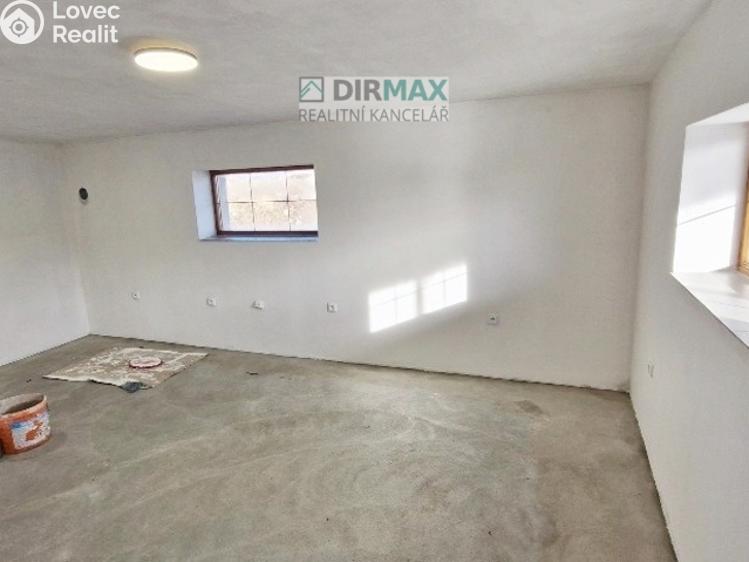 Rent office space Spálené Poříčí, Zámecká 601 č. 4