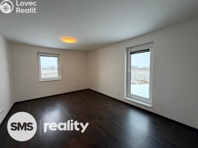 Оренда квартири 2+KK Hradec Králové, Věkošská č. 3