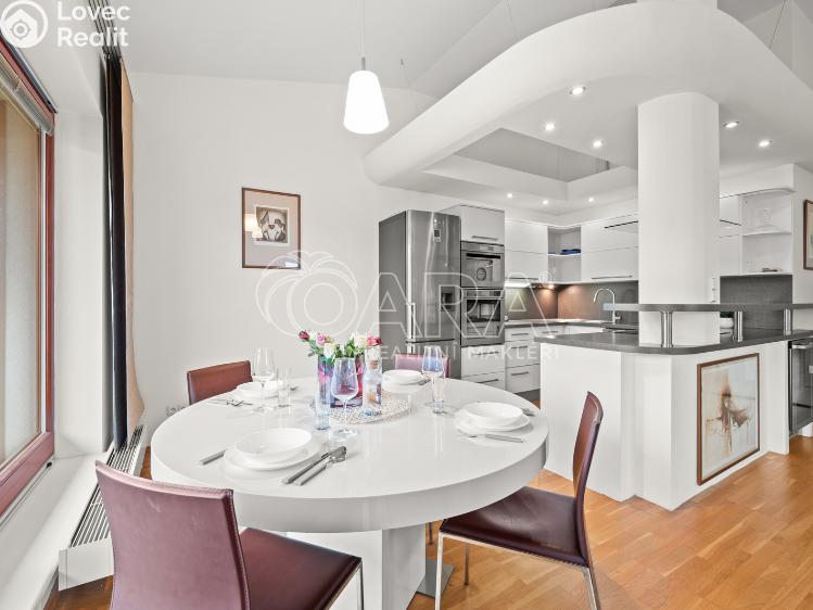 Продажа квартиры 4+KK Beroun, Na Golfu 930 č. 3