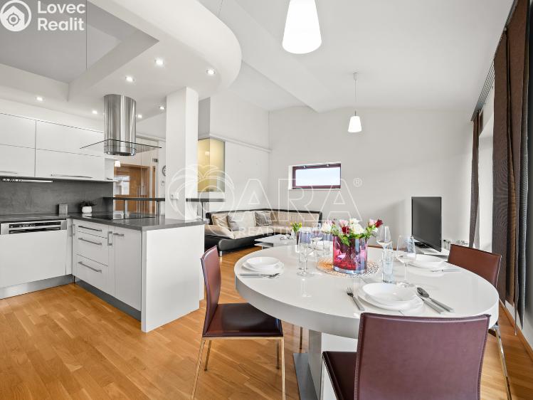 Продажа квартиры 4+KK Beroun, Na Golfu 930 č. 4