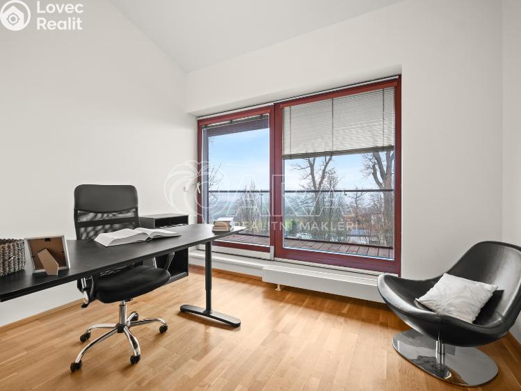 Продажа квартиры 4+KK Beroun, Na Golfu 930 č. 16