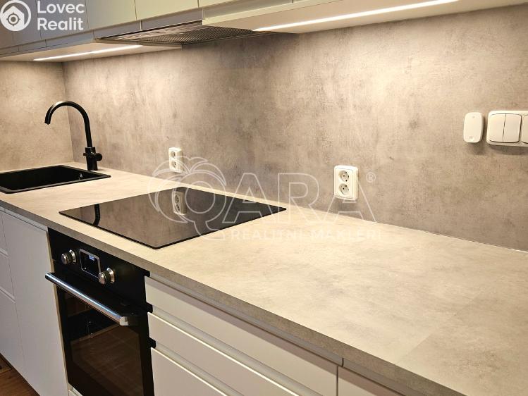 Pronájem bytu 3+KK Beroun, U Židovského hřbitova 1713 č. 15