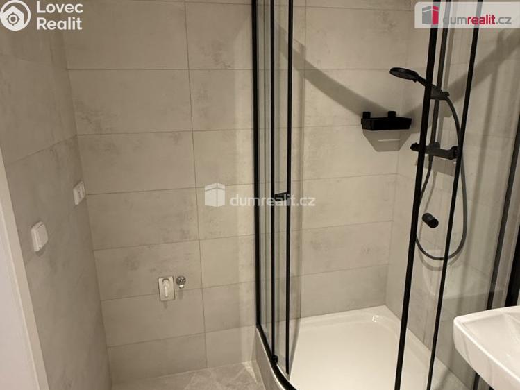 Pronájem bytu 3+KK Praha 12, Angelovova č. 12