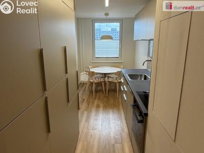 Pronájem bytu 3+KK Praha 12, Angelovova č. 2