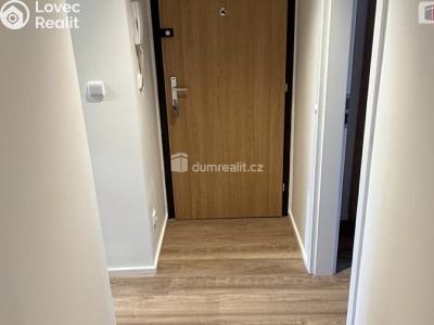 Pronájem bytu 3+KK Praha 12, Angelovova č. 4