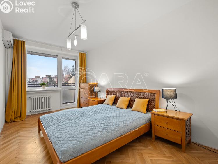 Sale apartment 4+KK Praha, Křivá 2623/5 č. 12