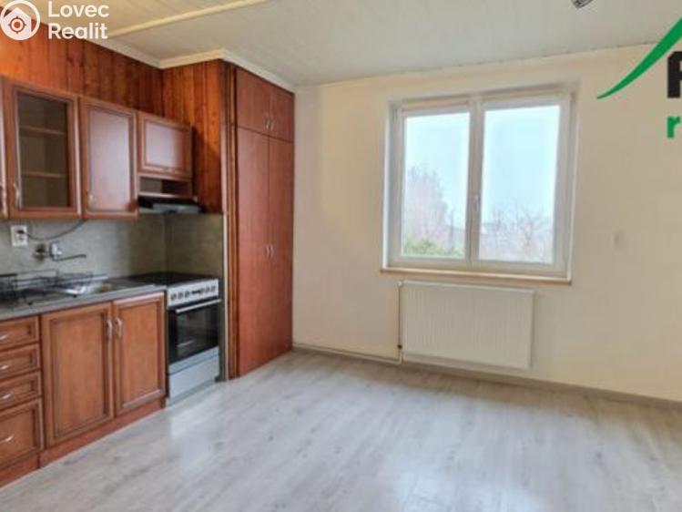 Pronájem bytu 3+1 Tachov, Máchova č. 1