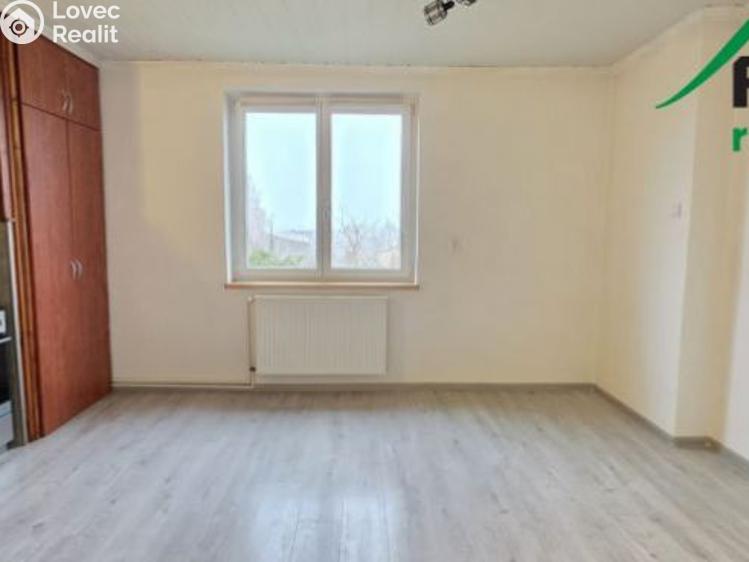 Pronájem bytu 3+1 Tachov, Máchova č. 2