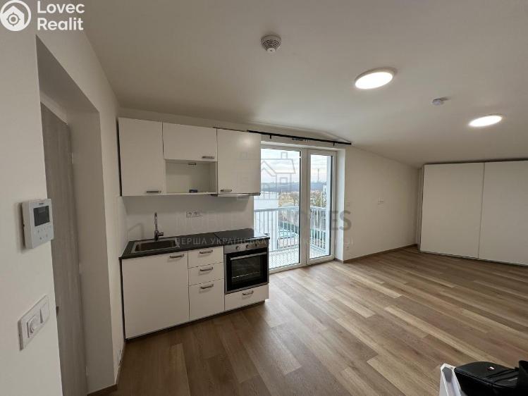 Pronájem bytu 1+KK Jenštejn, Kovářská č. 1