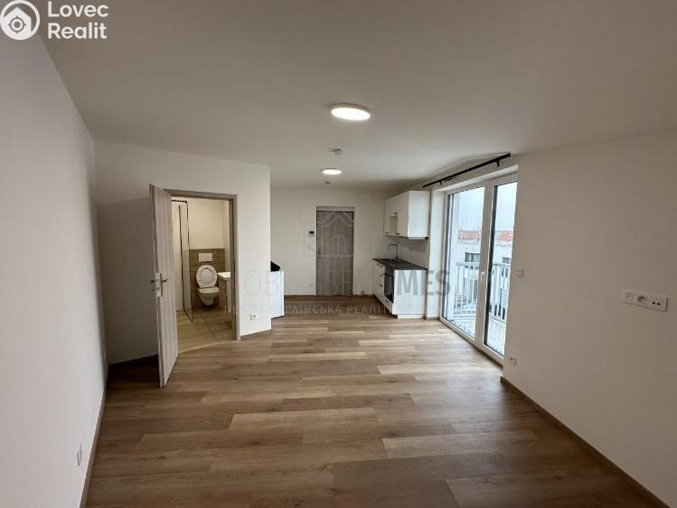 Pronájem bytu 1+KK Jenštejn, Kovářská č. 2