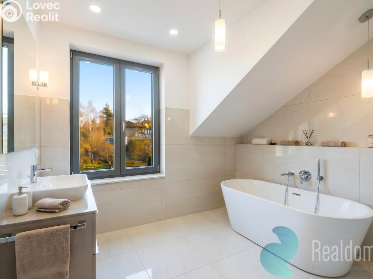 Prodej rodinného domu Rudolfov, Krátká 823/1 č. 7