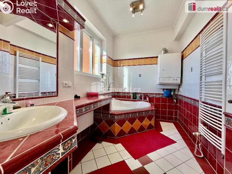 Prodej bytu 2+1 Karlovy Vary, Sokolovská č. 8