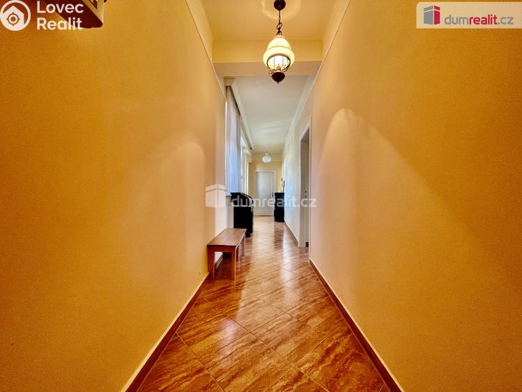 Prodej bytu 2+1 Karlovy Vary, Sokolovská č. 11