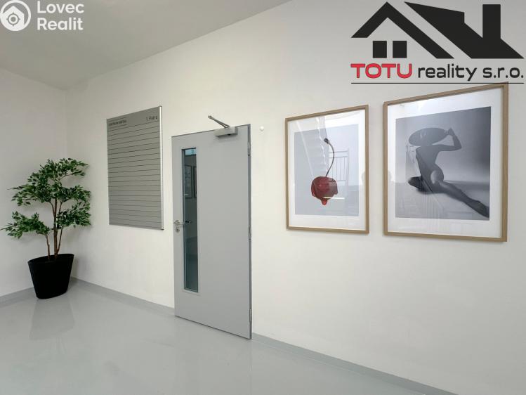 Rent office space Jaroměř, Jezbinská č. 10