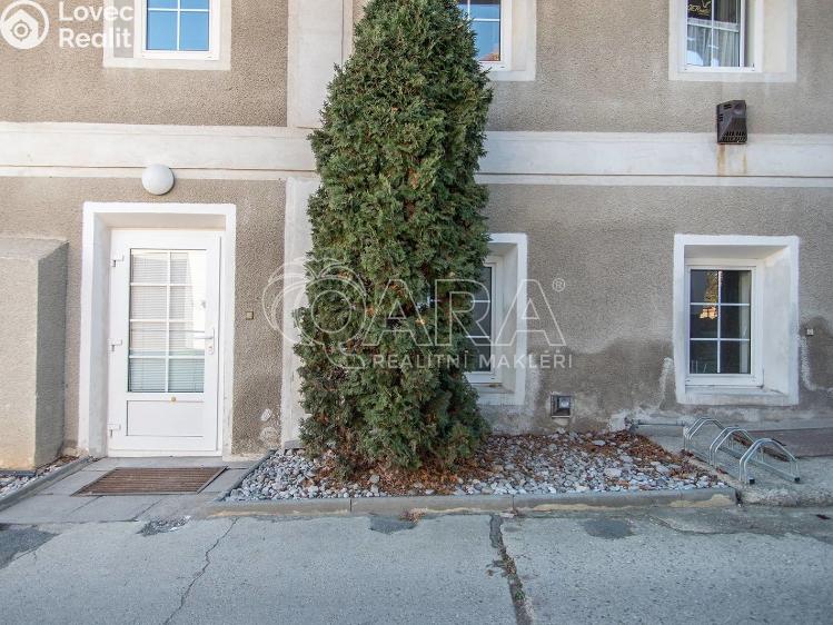 Pronájem skladového prostoru Hostivice, nám. 1. máje č. 6