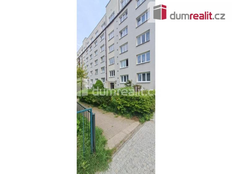 Pronájem bytu 3+1 Praha 6, Pod Královkou č. 53