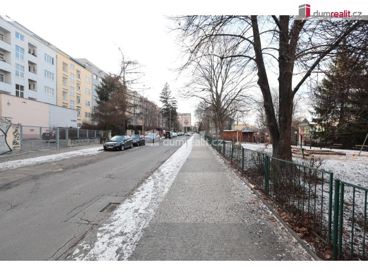 Pronájem bytu 3+1 Praha 6, Pod Královkou č. 52