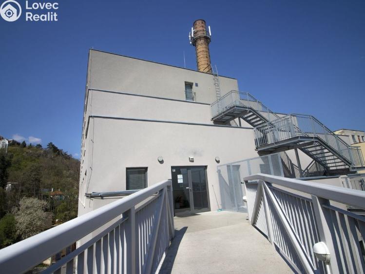 Pronájem bytu 1+KK Praha, Křížová č. 10