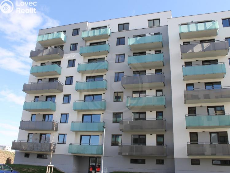 Pronájem garážového stání České Budějovice, Na Zlaté stoce č. 3