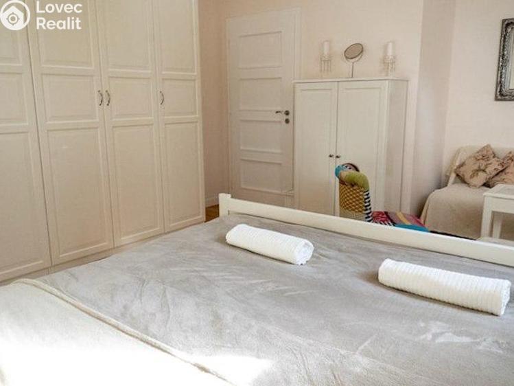 Pronájem bytu 3+KK Praha, Lublaňská č. 3