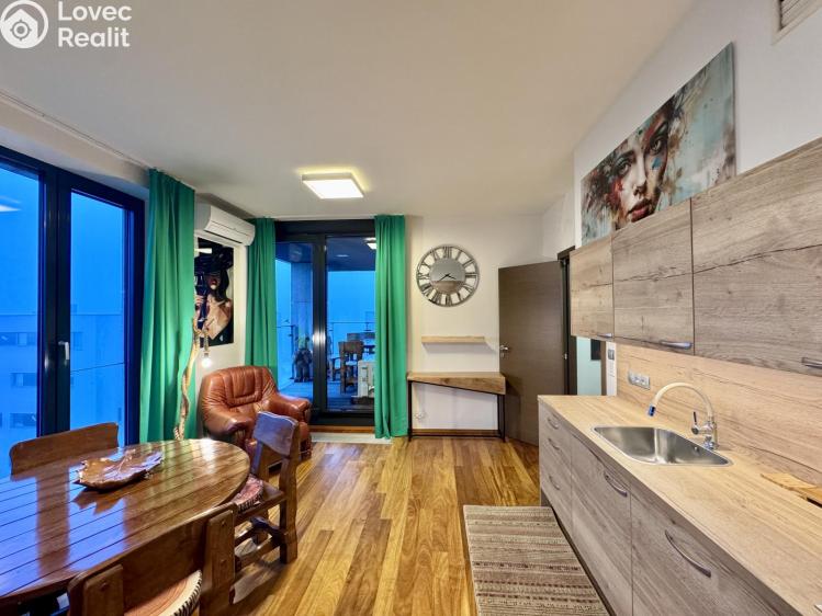 Pronájem bytu 2+KK Praha, K sídlišti 1728/29 č. 3