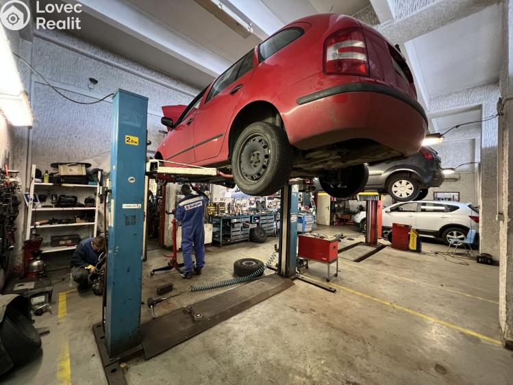 Prodej komerční nemovitosti Praha 6, Břevnov, Diskařská 83/0 č. 11